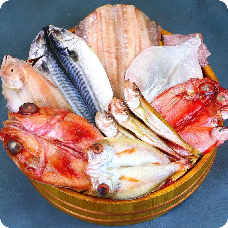 高級魚きんき＆のどぐろ入り干物8セット（きんき、のどぐろ、金目鯛、縞ほっけ、とろさば、赤かれい、真いか、はたはた） | 越前かに職人 甲羅組
